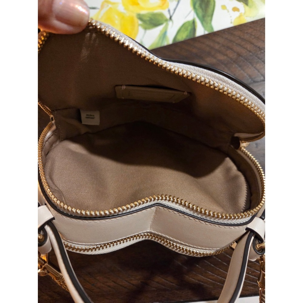Coach Valentine 2024 Heart Crossbody Signature Coated Canvas Leather - Picture 10 of 10